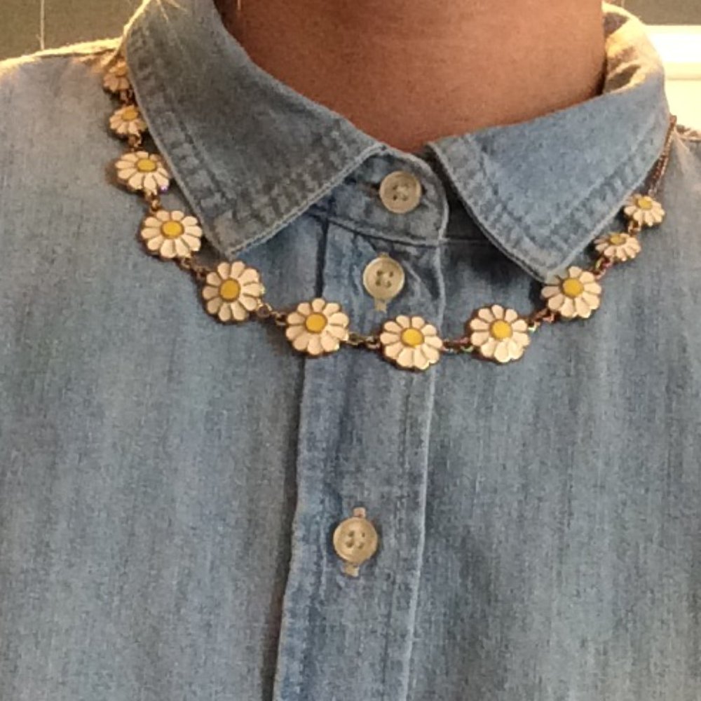 *2 for $8* Daisy Bib Necklace